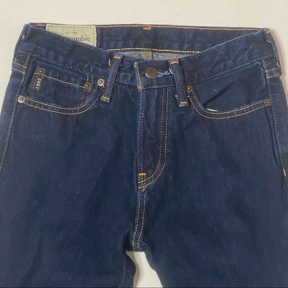 Abercrombie | the A&F Classic Straight Jeans - Picture 2 of 8